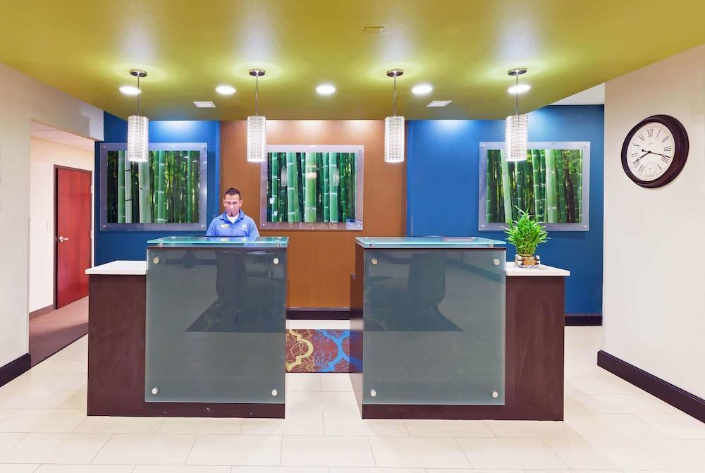 La Quinta By Wyndham Floresville Bagian luar foto