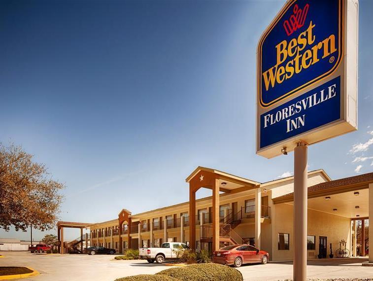 La Quinta By Wyndham Floresville Bagian luar foto